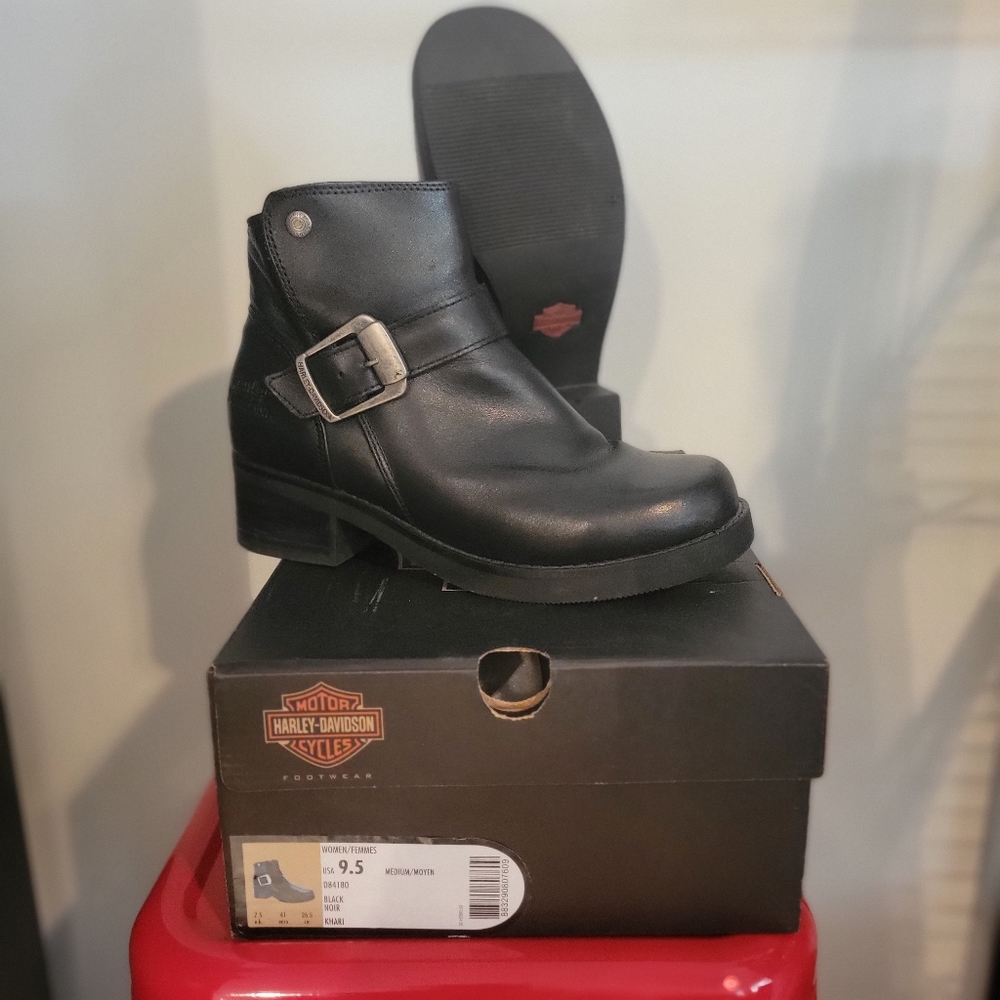 Ladies ankle boot